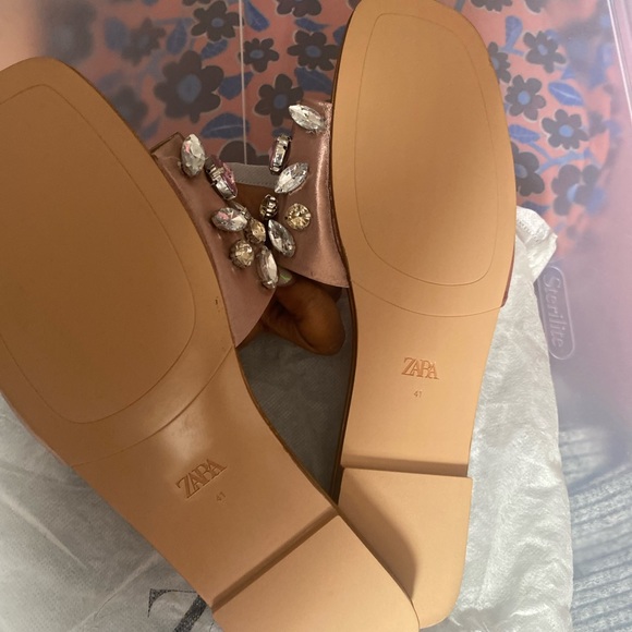 Zara flat rhinestone sandals - Picture 3 of 3